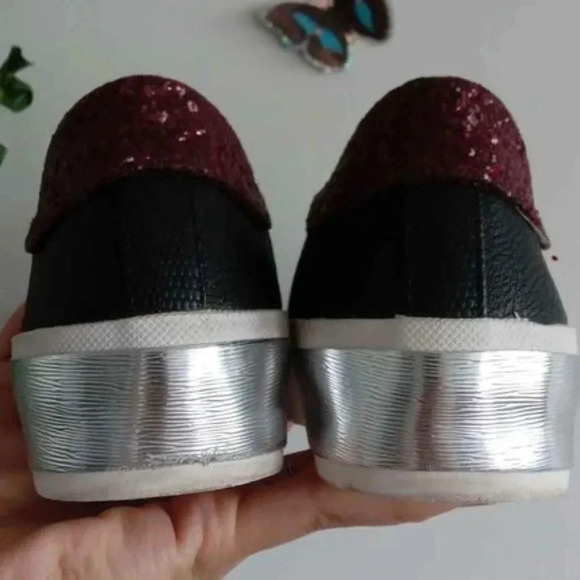 Dolce Vita  Zina Sneaker - Picture 4 of 7